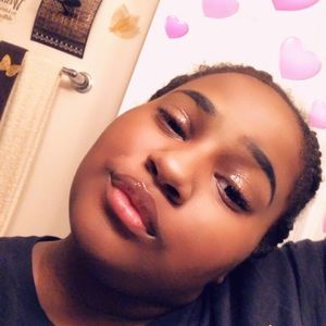 Meet your Posher, Andriana